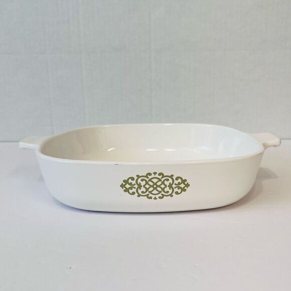 VTG Corning Ware Shell Oil Green Medallion Casserole Dish   GUC - Picture 1 of 5